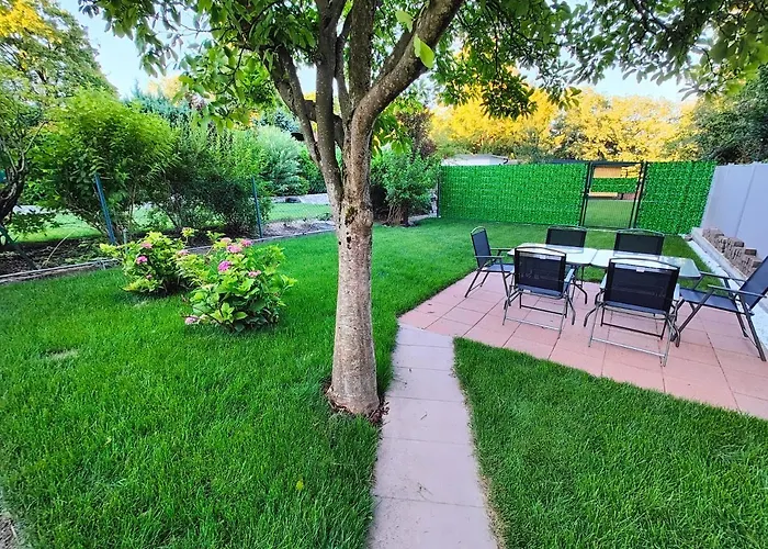 Holiday home Gemuetliches Haus Mit Schoenem Garten *