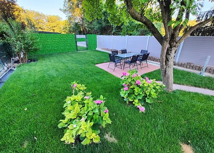Gemuetliches Haus Mit Schoenem Garten *